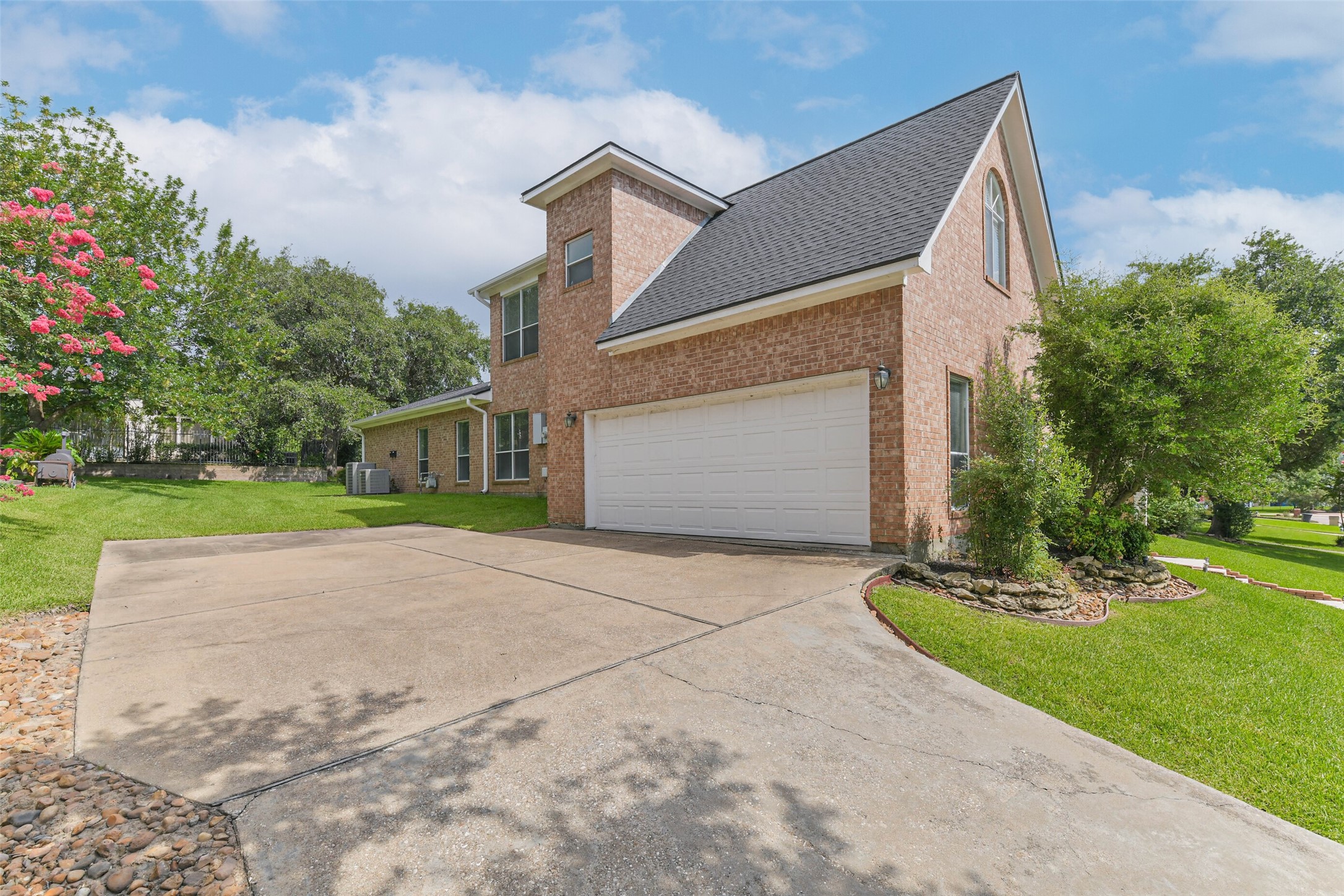 119 April Breeze Conroe, TX 77356 - Photo 8 of 49