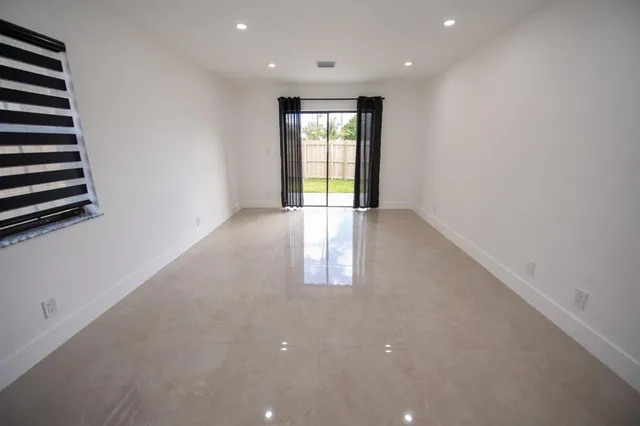 $649,999 | 110 Northwest 6th Avenue, Dania Beach, FL 33004