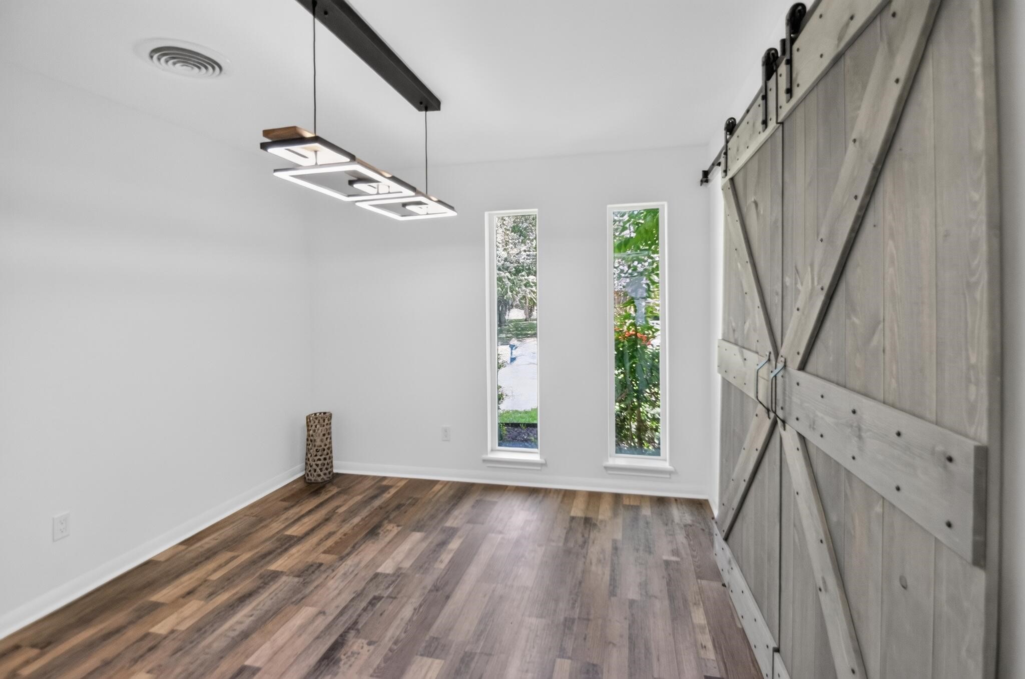 5675 Sylmar Road Houston, TX 77081 - Photo 14 of 31 Gallery Image 14