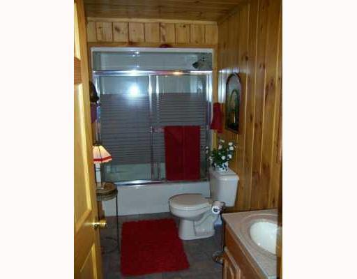 1435 Patterson Road New Castle, PA 16101 - Photo 7 of 8 Other. IS THIS 2ND FULL BATH REALLY 9 YEARS OLD? IT LOOKS NEW!