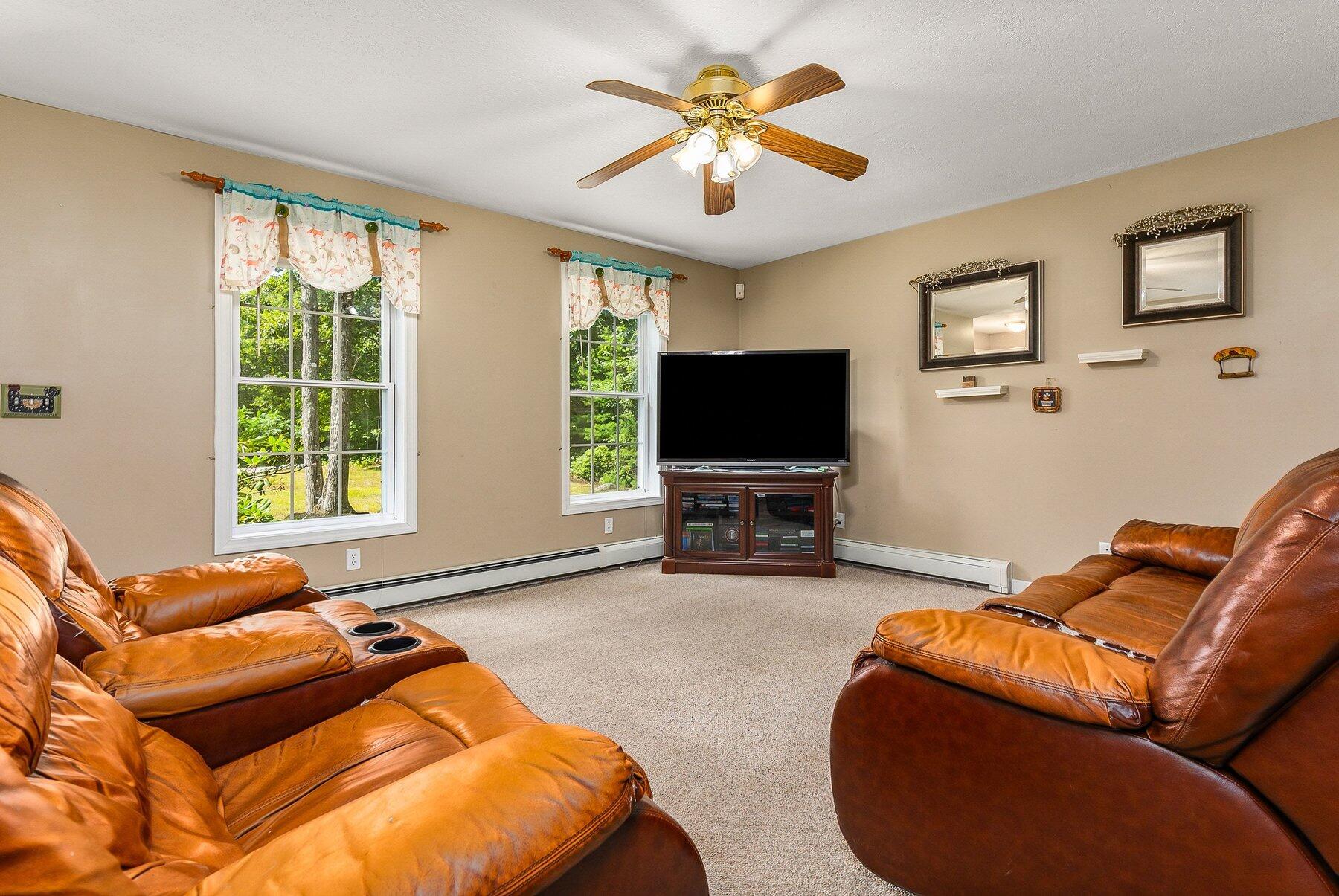 85 South Effingham Road Newfield, ME 04095 - Photo 13 of 45 Living Room