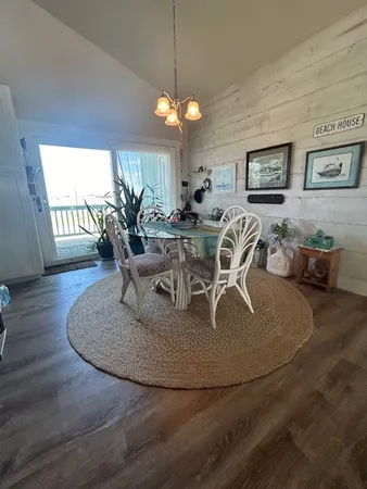 $650,000 | 1811 Bay Shore Drive, Rockport, TX 78382