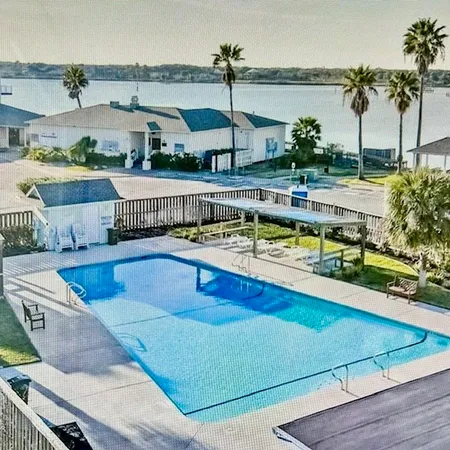 $650,000 | 1811 Bay Shore Drive, Rockport, TX 78382