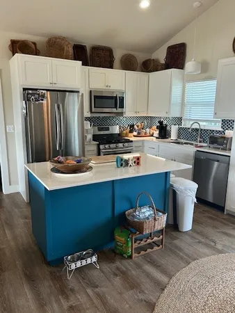 $650,000 | 1811 Bay Shore Drive, Rockport, TX 78382