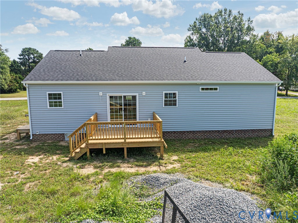 2732 Venter Road Aylett, VA 23009 - Photo 25 of 32 a view of a house with a yard