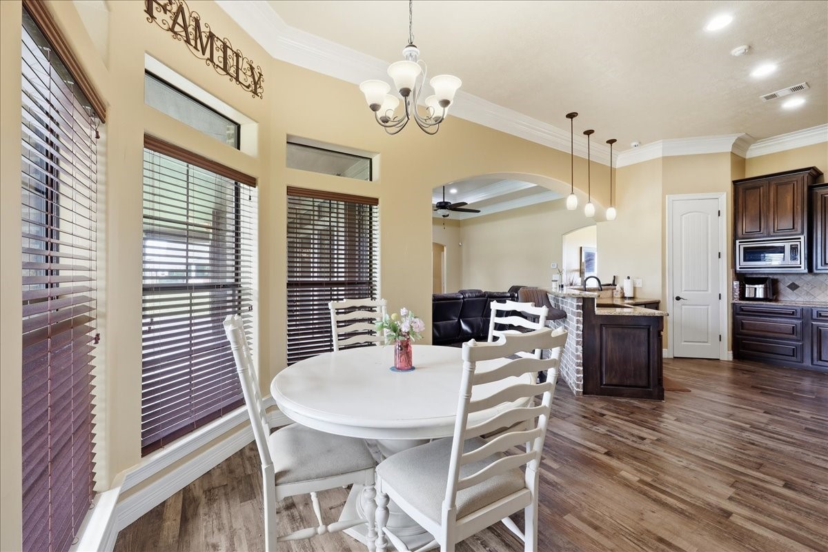 11610 Ridgecrest Beaumont, TX 77705 - Photo 17 of 48