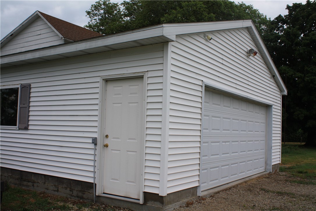 235 East 150 North Road Hammond, IL 61929 - Photo 6 of 26