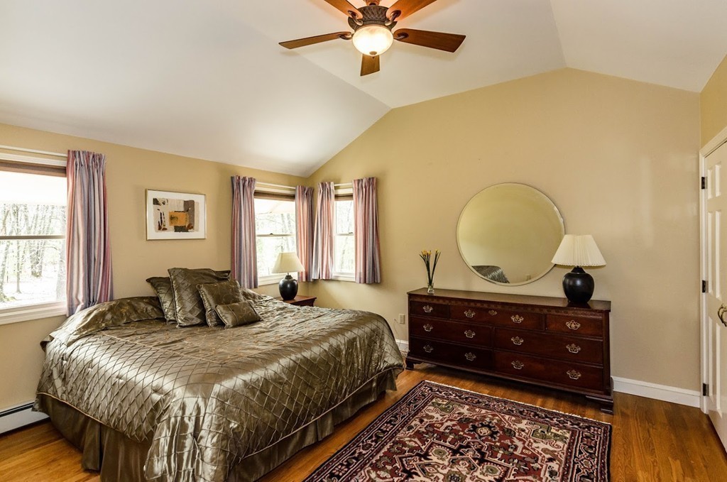 20 Brooks Road Lincoln, MA 01773 - Photo 11 of 25