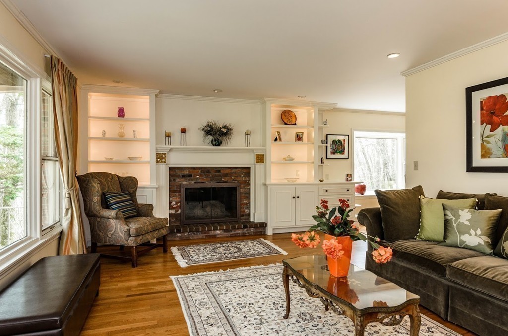 20 Brooks Road Lincoln, MA 01773 - Photo 9 of 25