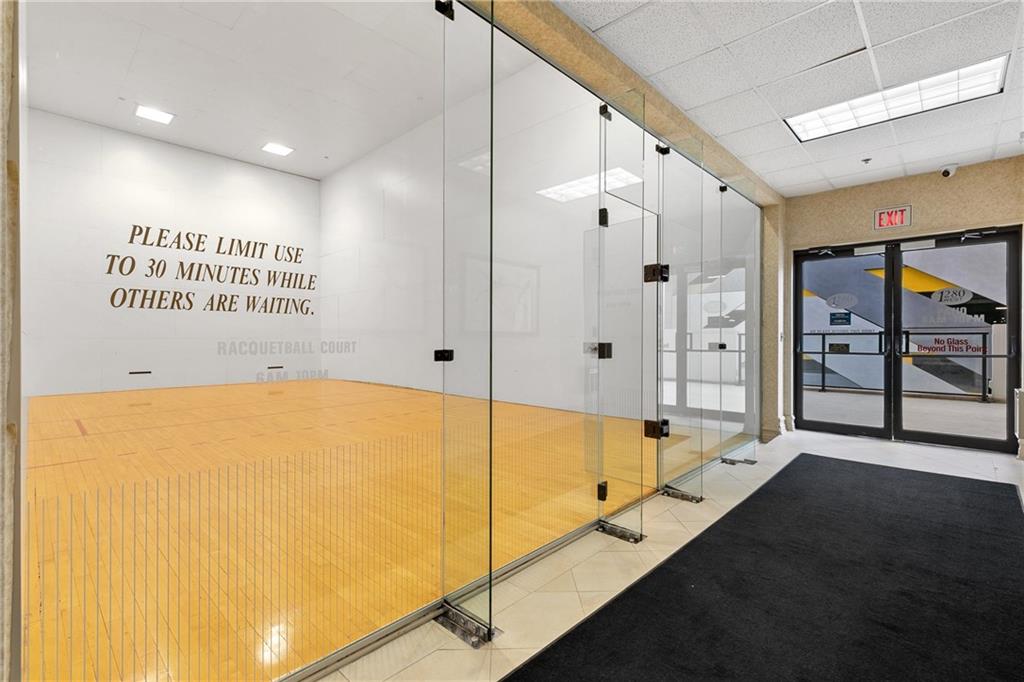 1280 West Peachtree Street Northwest, Unit 3806 Atlanta, GA 30309 - Photo 25 of 35 a spacious bathroom with a tub and shower