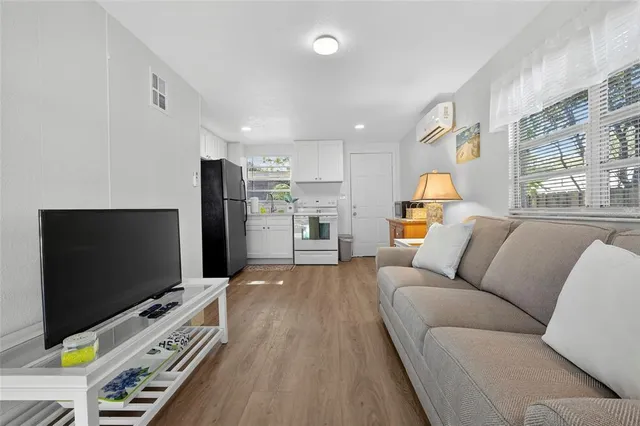 $1,650 | 4214 West Ohio Avenue, Tampa, FL 33614