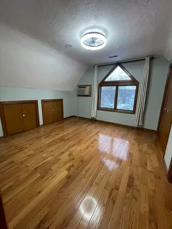 $2,100 | 129 Beale Street, Unit B, Quincy, MA 02170