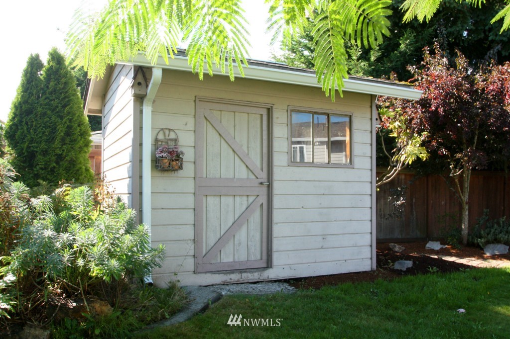955 Anacortes Court Northeast Renton, WA 98059 - Photo 25 of 25 Gallery Image 25