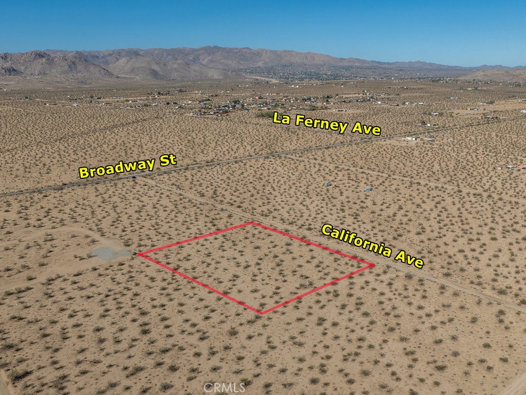 4773 California Avenue Joshua Tree, CA 92252 - Photo 1 of 14