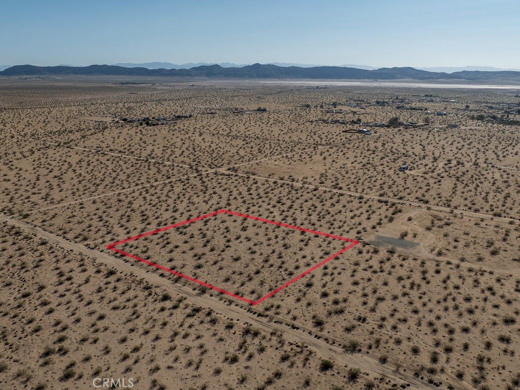 4773 California Avenue Joshua Tree, CA 92252 - Photo 4 of 14 a view of a lake view