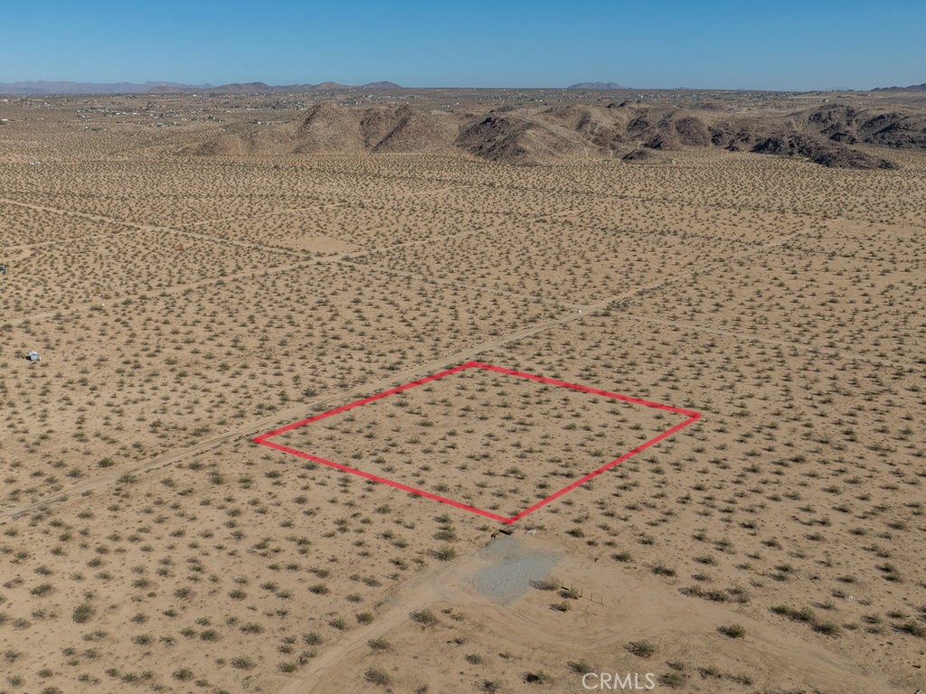 4773 California Avenue Joshua Tree, CA 92252 - Photo 5 of 14 a view of a bathroom