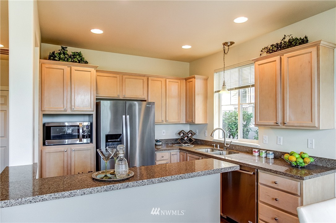 13007 Northeast 182nd Place, Unit A Bothell, WA 98011 - Photo 8 of 25 Gallery Image 8