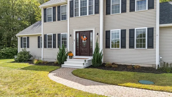 $825,000 | 8 Virginia Avenue, Sutton, MA 01590