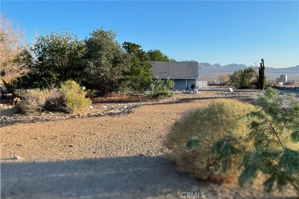 $3,500 | 65585 4th Street South, Joshua Tree, CA 92252