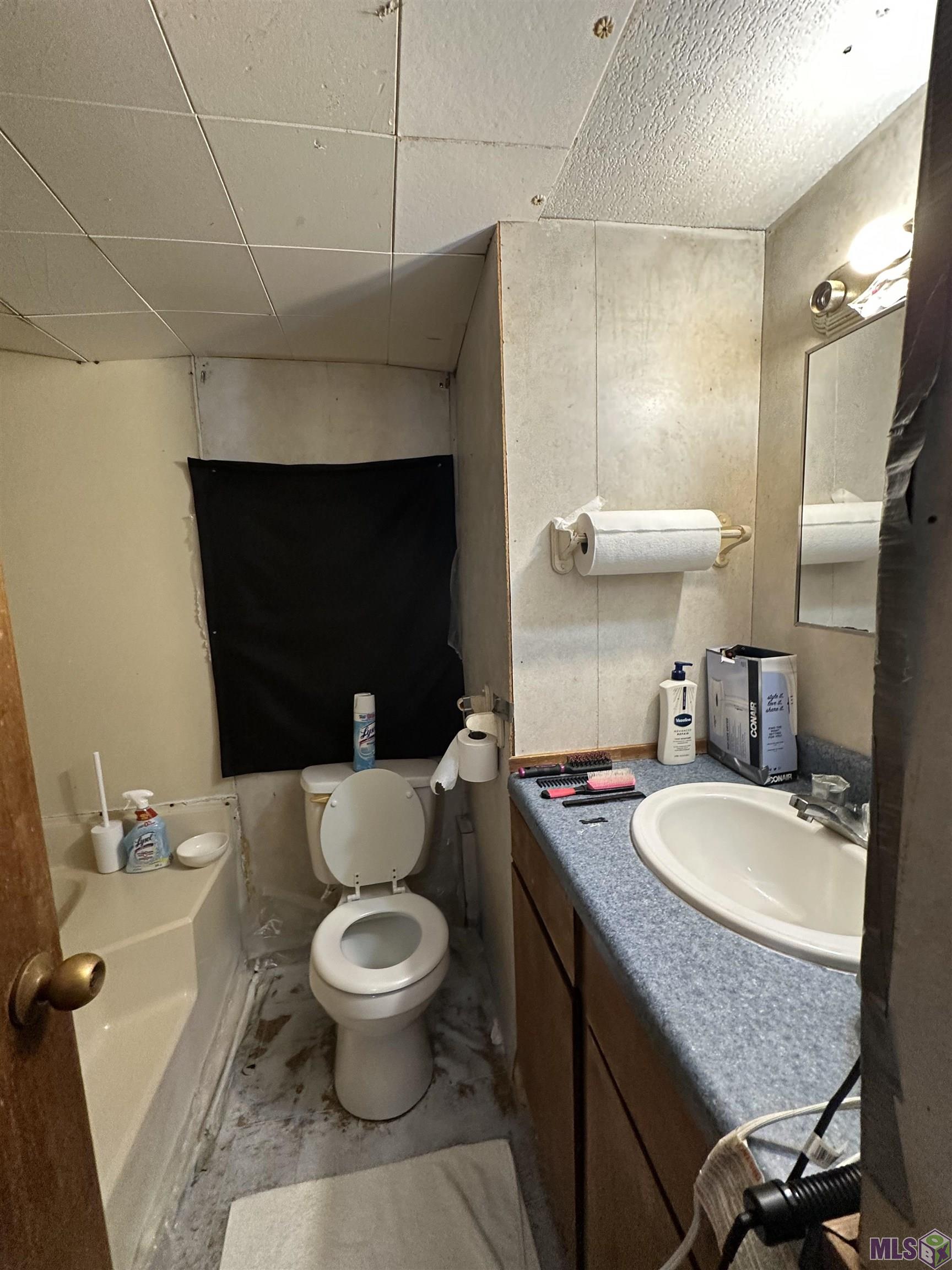 12398 Mary Road New Roads, LA 70760 - Photo 16 of 24 12396 Bathroom