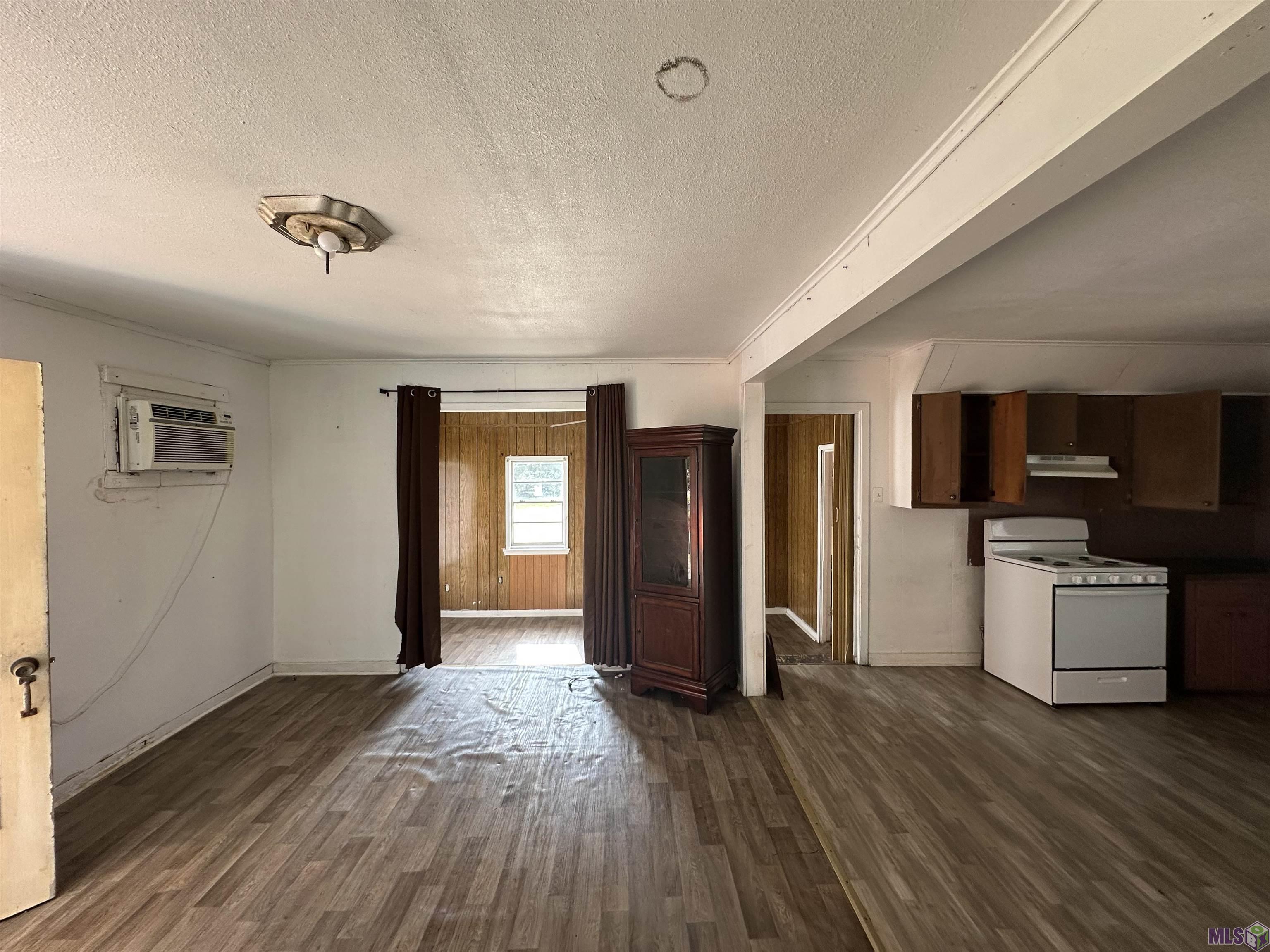 12398 Mary Road New Roads, LA 70760 - Photo 10 of 24 12398 Breakfast Area