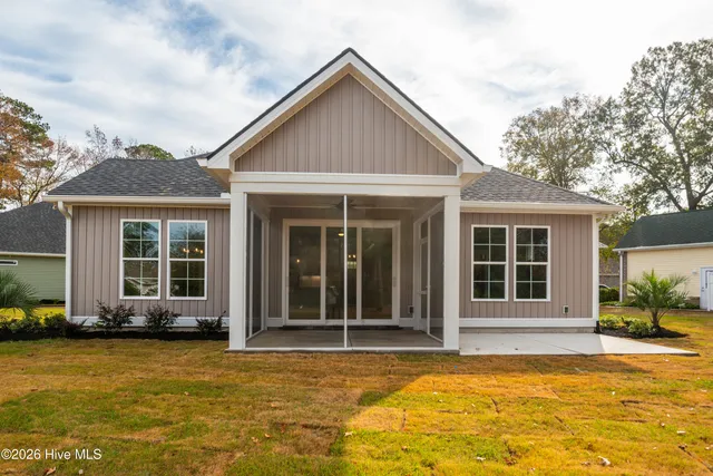 $449,950 | 284 Ravennaside Drive Northwest, Calabash, NC 28467