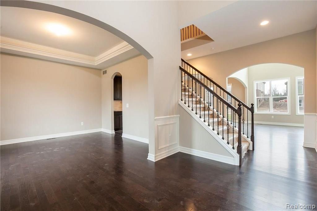 1154 Pembroke Drive Rochester Hills, MI 48307 - Photo 4 of 49
