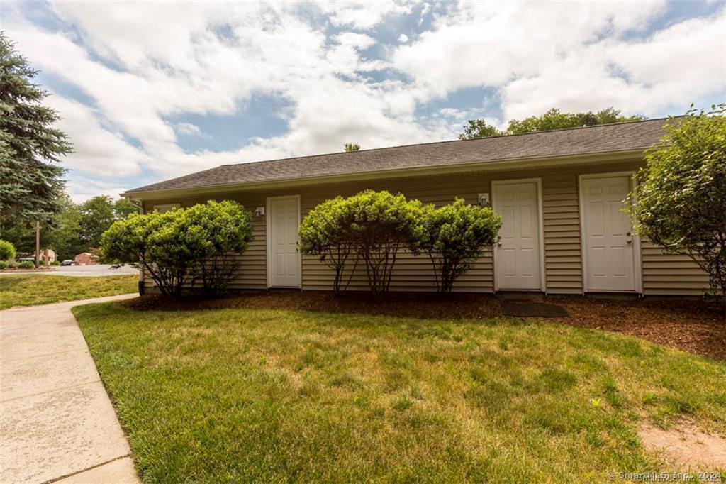 4 Reggie Way, Unit D Broad Brook, CT 06016 - Photo 19 of 20