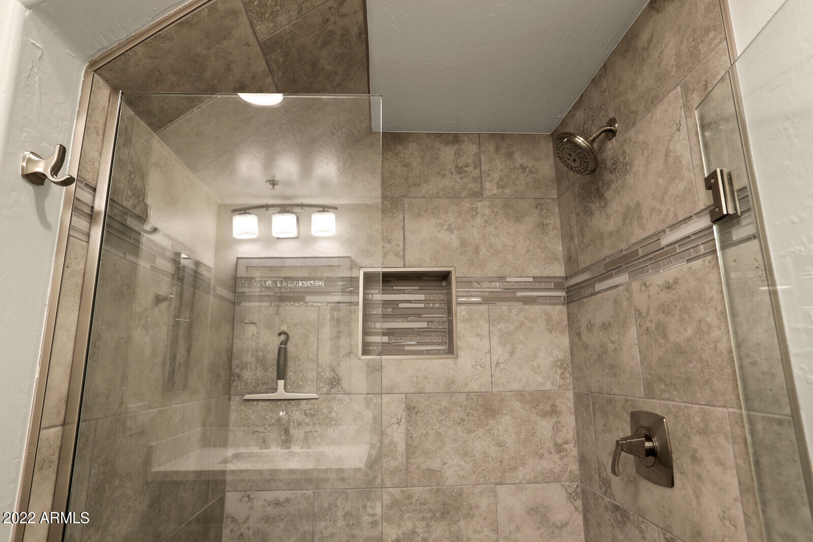 3935 East Rough Rider Road, Unit 1108 Phoenix, AZ 85050 - Photo 15 of 46 Guest Bath