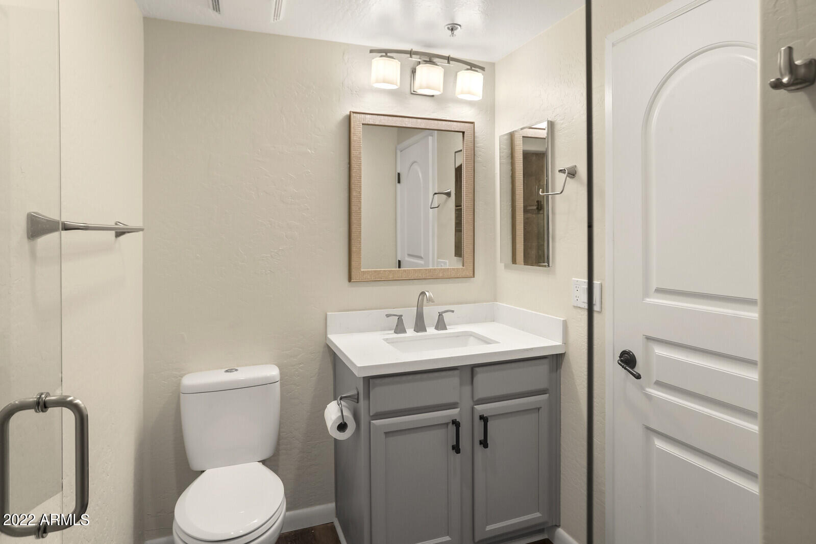 3935 East Rough Rider Road, Unit 1108 Phoenix, AZ 85050 - Photo 16 of 46 Guest bath