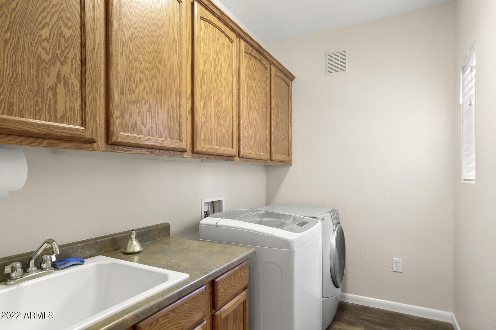 3935 East Rough Rider Road, Unit 1108 Phoenix, AZ 85050 - Photo 30 of 46 Full size washer dryer