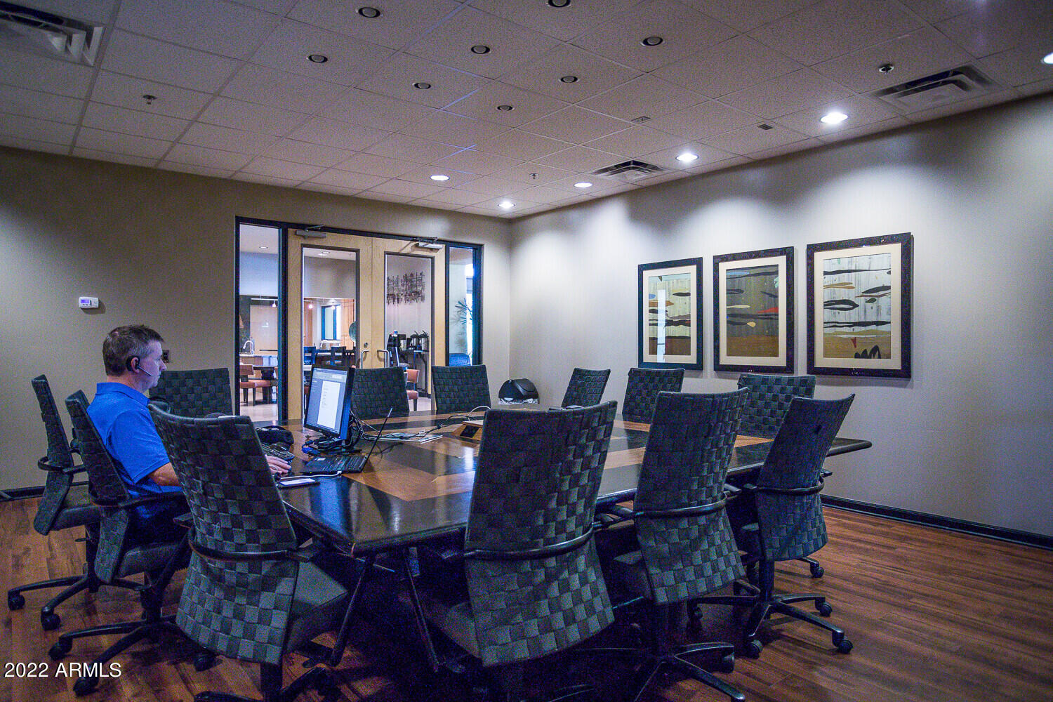 3935 East Rough Rider Road, Unit 1108 Phoenix, AZ 85050 - Photo 34 of 46 Business center