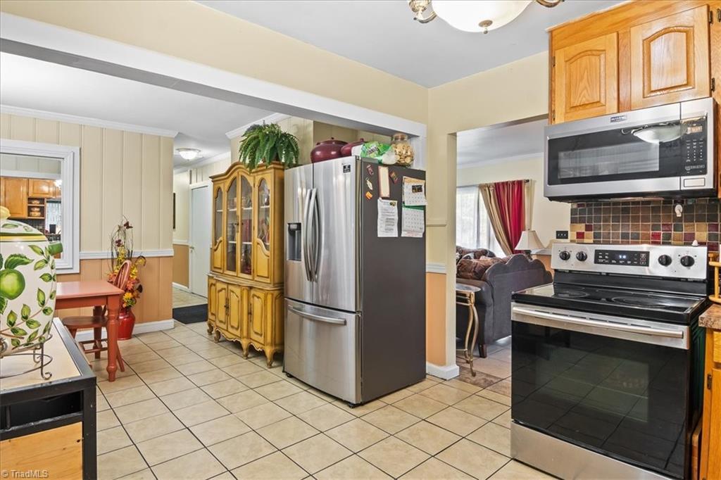 1205 Forrest Street High Point, NC 27262 - Photo 12 of 34 Gallery Image 12