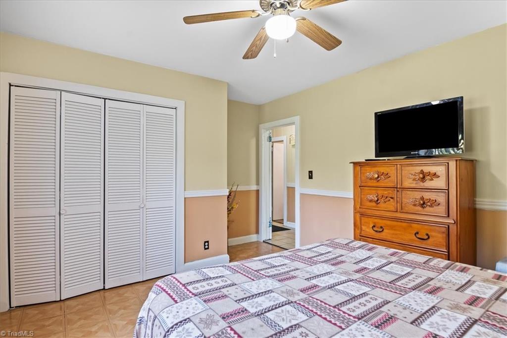 1205 Forrest Street High Point, NC 27262 - Photo 25 of 34 Gallery Image 25