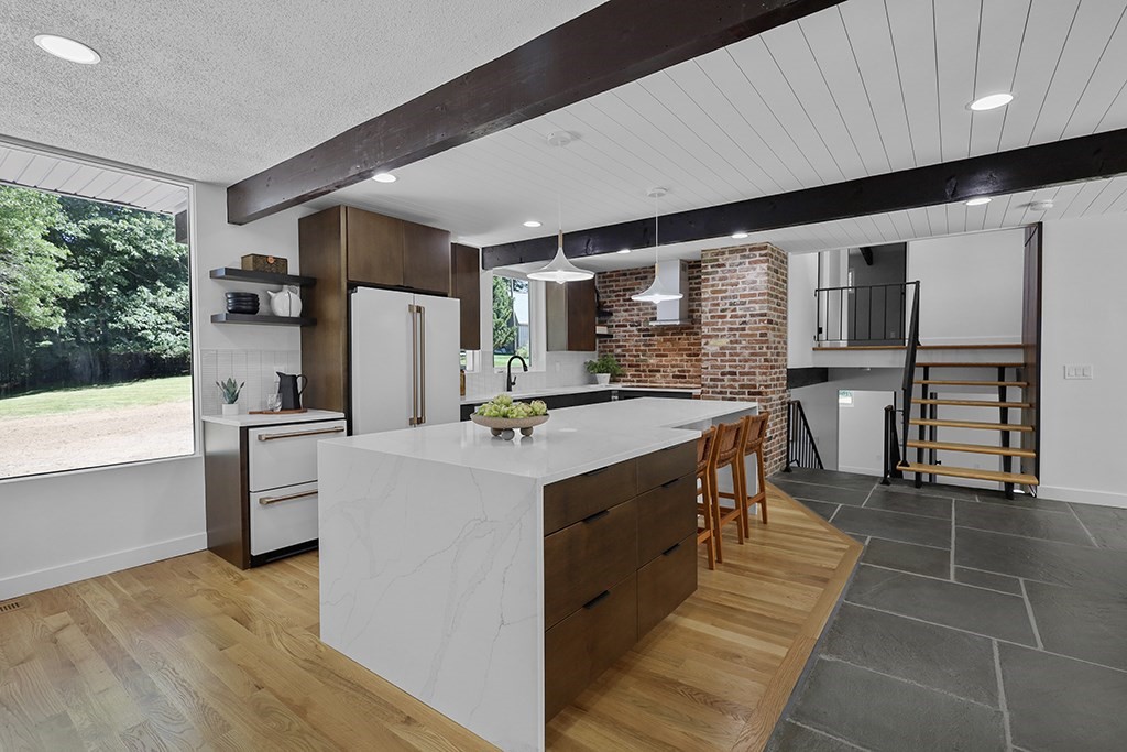 411 Hill Road Boxborough, MA 01719 - Photo 8 of 28 Gallery Image 8