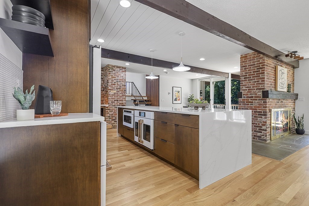 411 Hill Road Boxborough, MA 01719 - Photo 10 of 28 Gallery Image 10