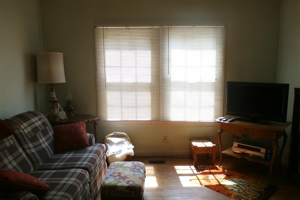 6608 Old State Road Evansville, IN 47710 - Photo 8 of 19 Gallery Image 8
