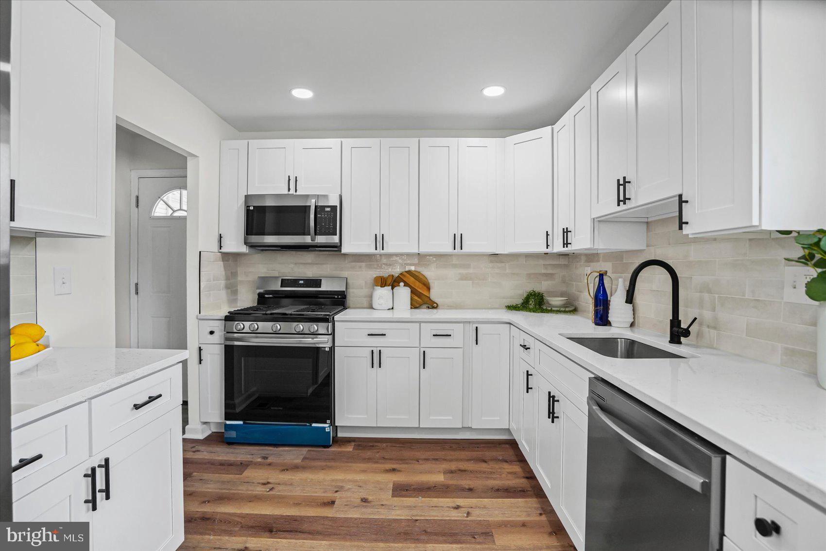 2002 Summit Avenue Baltimore, MD 21207 - Photo 10 of 37
