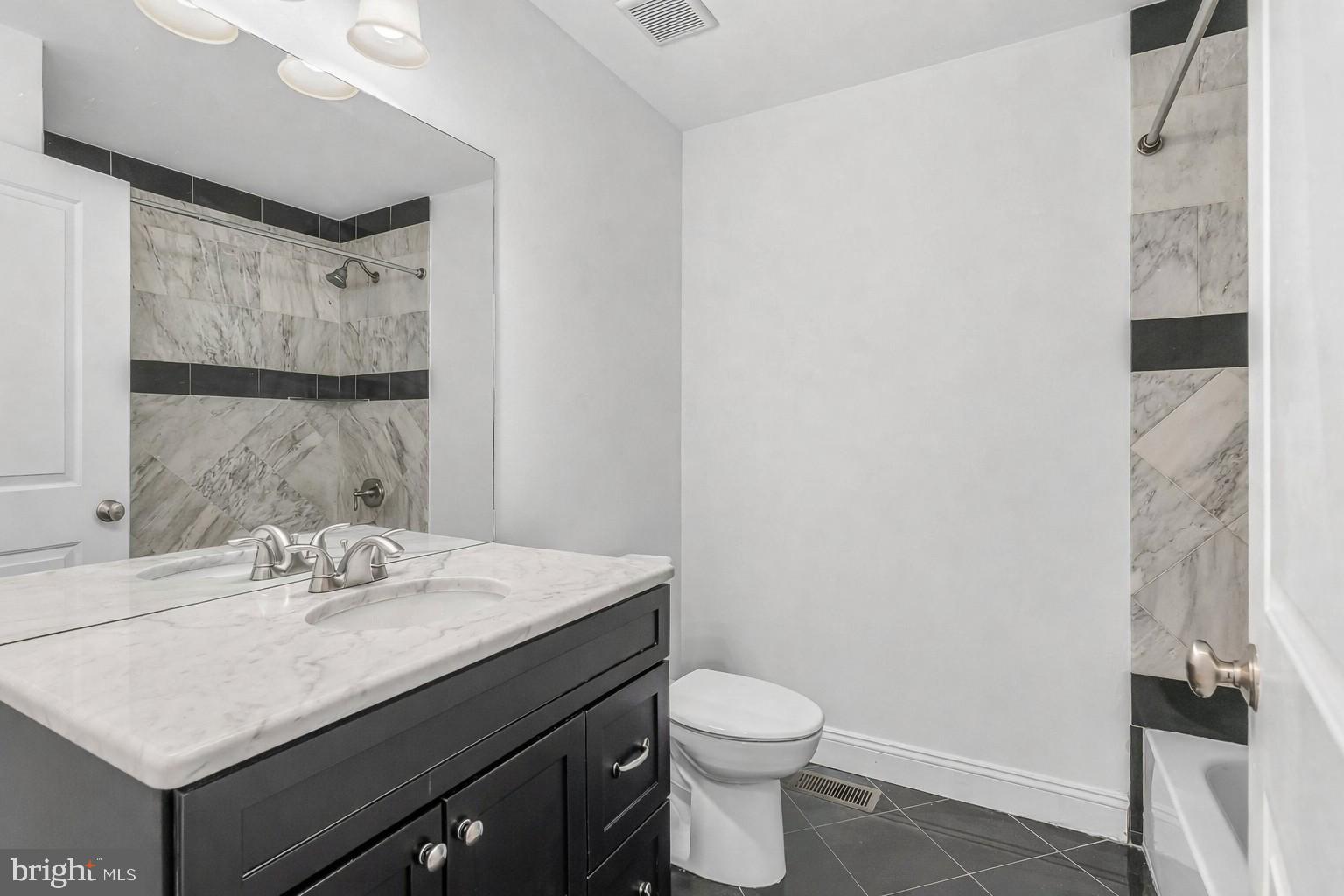 1007 North 3rd Street, Unit D Philadelphia, PA 19123 - Photo 31 of 34