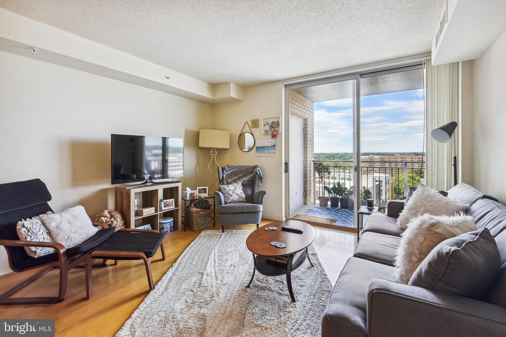 2726 Gallows Road, Unit 1113 Vienna, VA 22180 - Photo 21 of 91