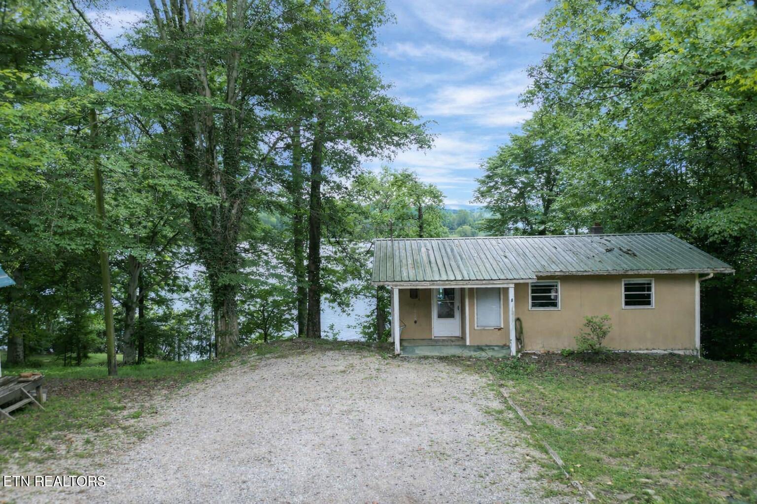 440 Swan Pond Cir Road Harriman, TN 37748 - Photo 2 of 17 FrontView 440 swan pond