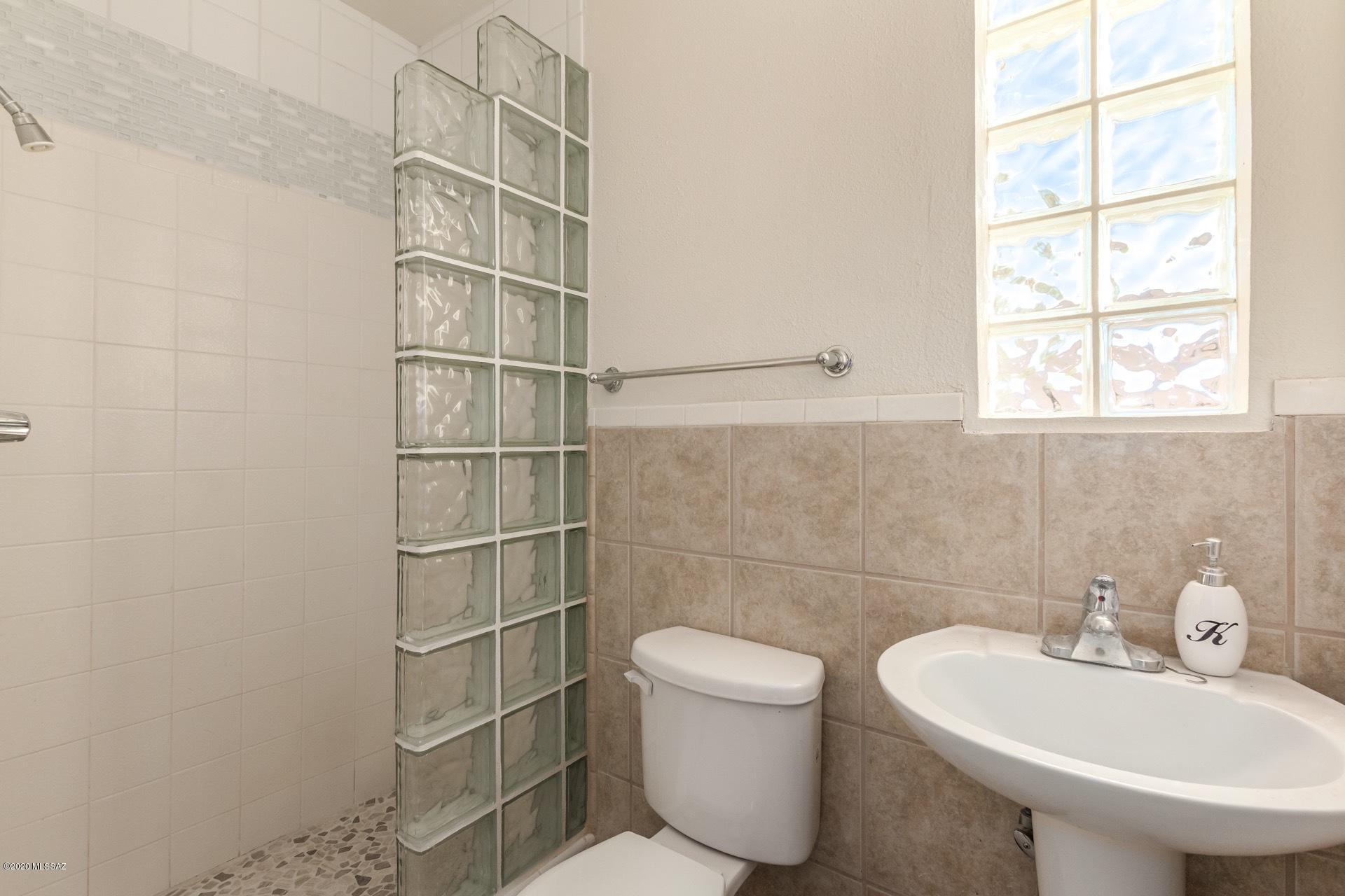 300 North Country Club Road Tucson, AZ 85716 - Photo 33 of 36