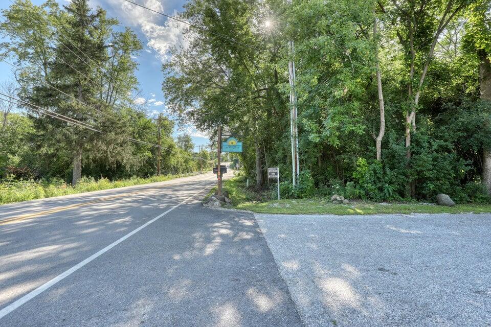 Lt1-3 Rd L Oconomowoc, WI 53066 - Photo 8 of 19 20230711180707416647000000-o