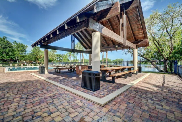 $998,000 | 10798 Sea Cliff Circle, Boca Raton, FL 33498