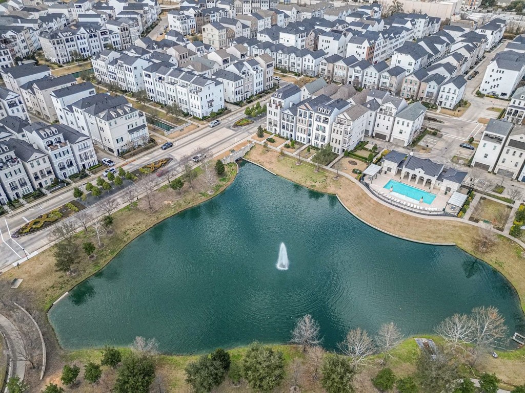 3507 Ridgeway Valley Lane Houston, TX 77055 - Photo 48 of 50 Enjoy the walking paths through out the community