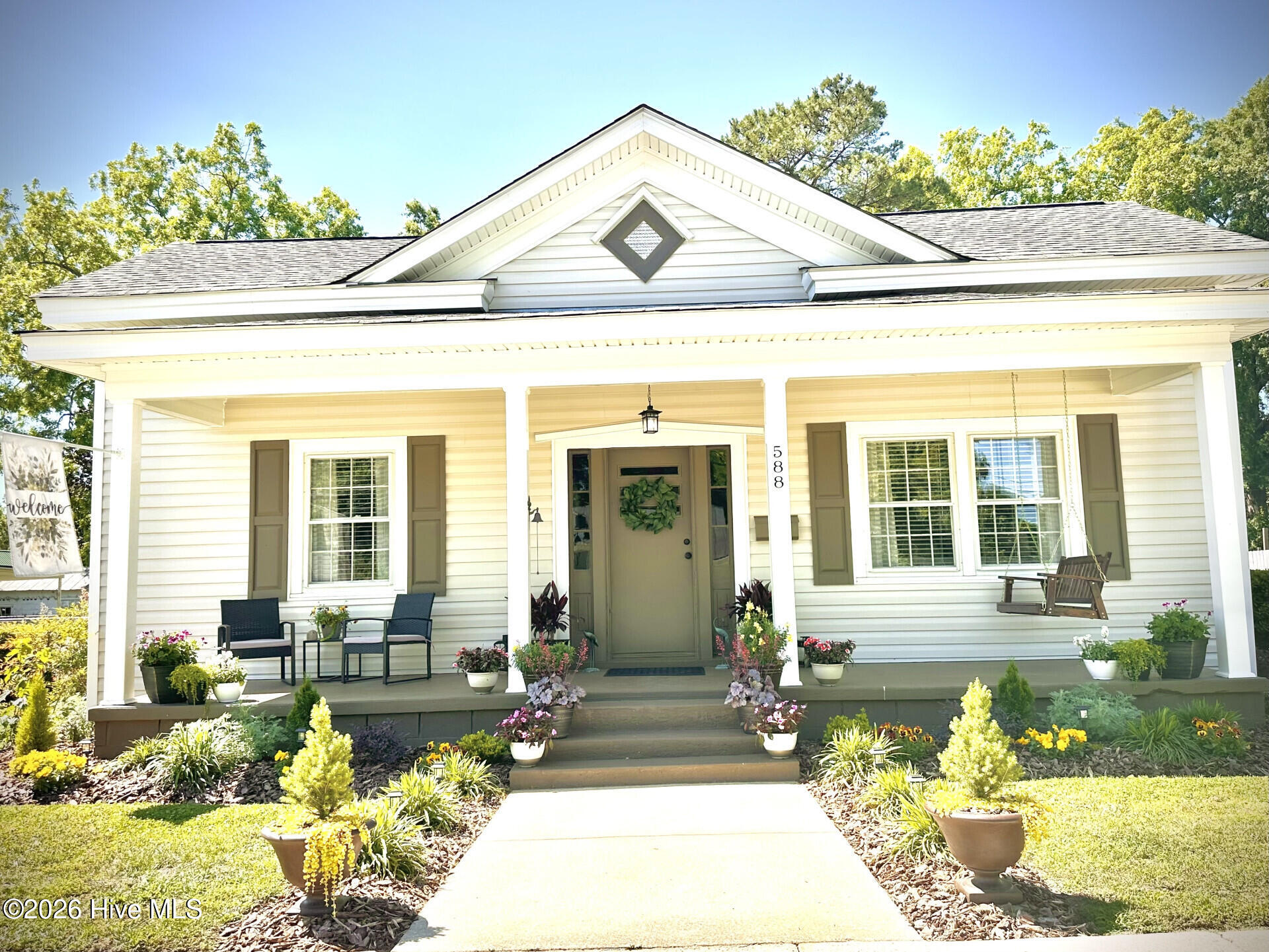 588 Second Street Ayden, NC 28513 - Photo 1 of 21