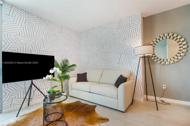 $530,000 | 3900 Biscayne Boulevard, Unit N917, Miami, FL 33137