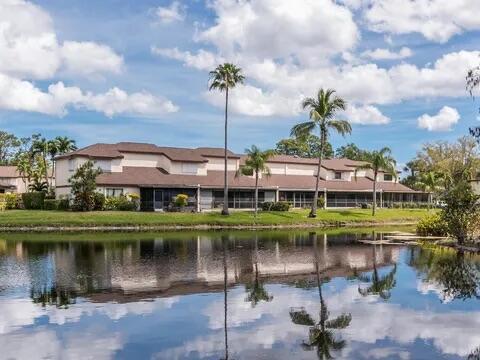 20851 Boca Ridge Drive North Boca Raton, FL 33428 - Photo 4 of 36