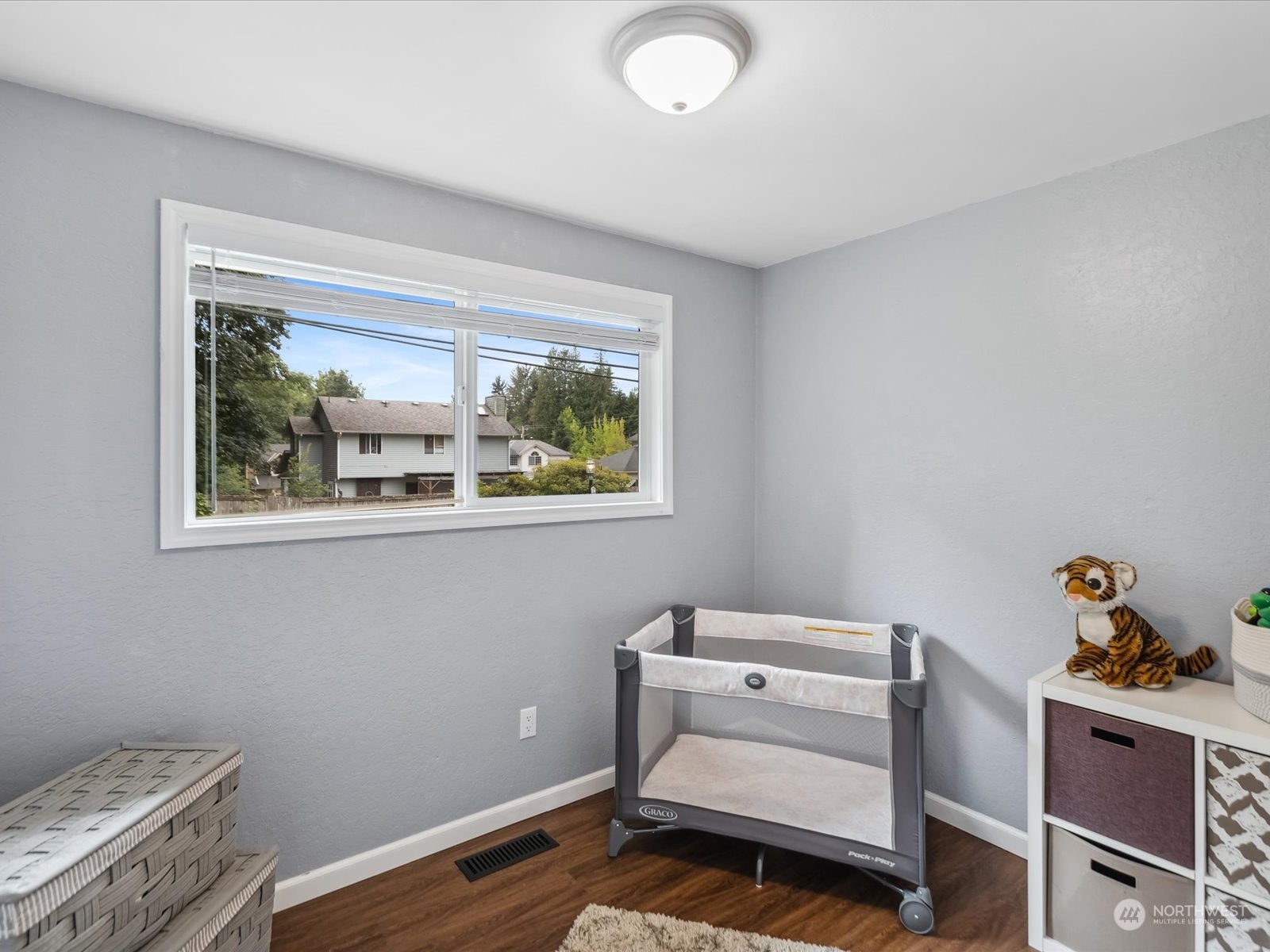 4715 156th Street Southwest Edmonds, WA 98026 - Photo 13 of 31 Gallery Image 13