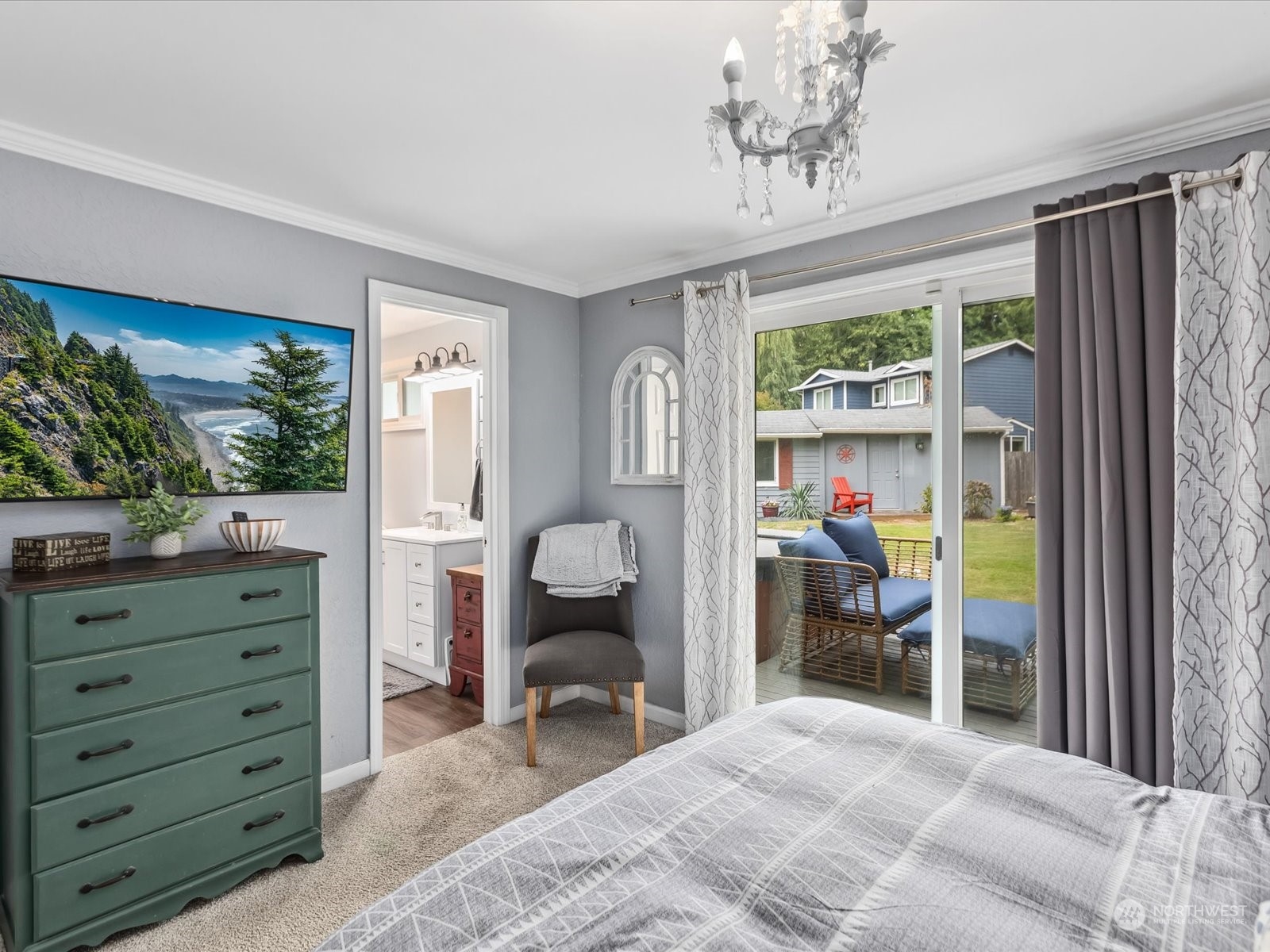 4715 156th Street Southwest Edmonds, WA 98026 - Photo 16 of 31 Gallery Image 16
